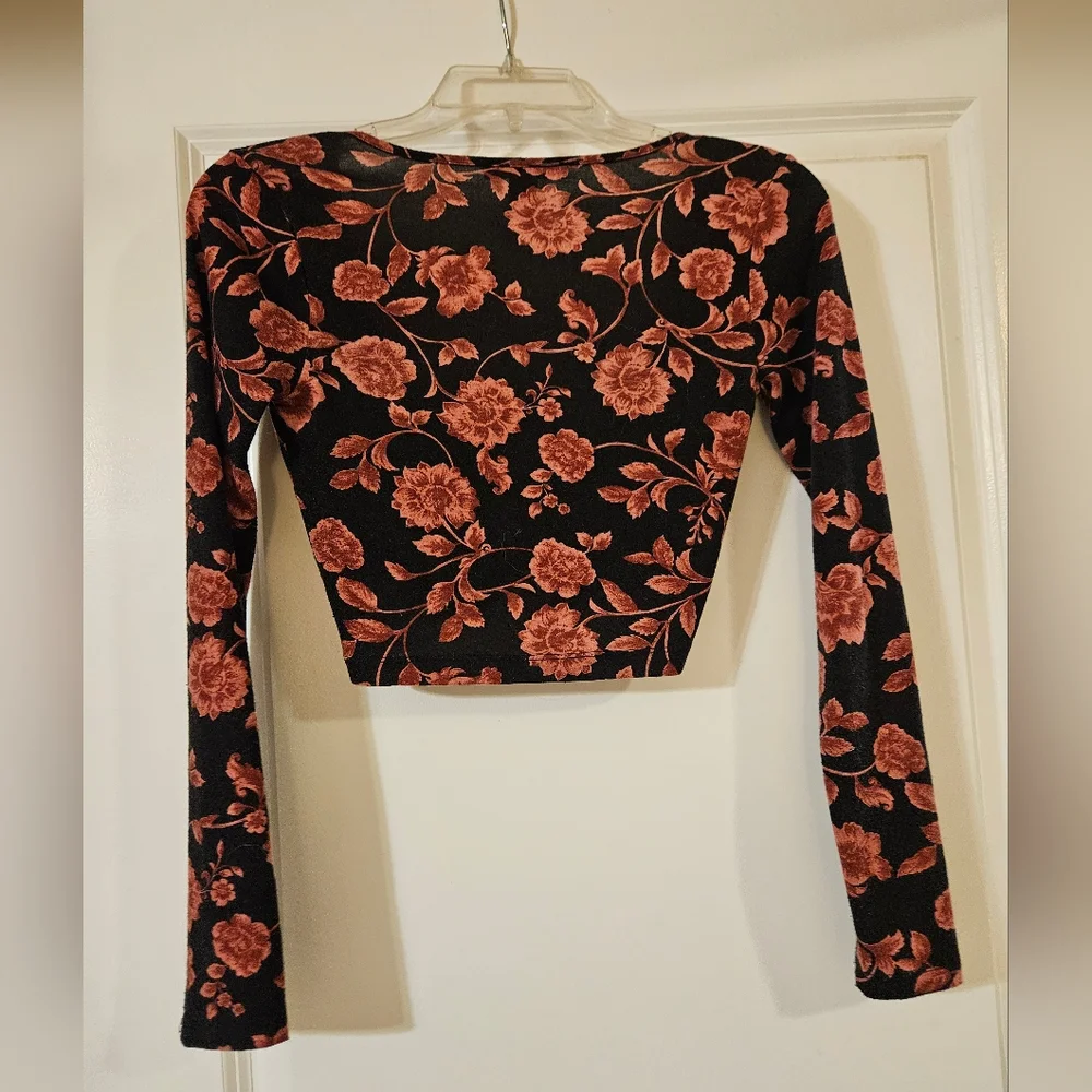Forever 21 Black and Pink Wrap Crop Top, S/XS - Picture 2 of 4